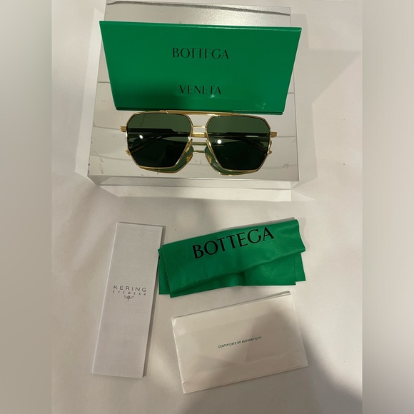 BOTTEGA VENETA BV1012S-004 MEN'S SUNGLASSES - Picture 3 of 11